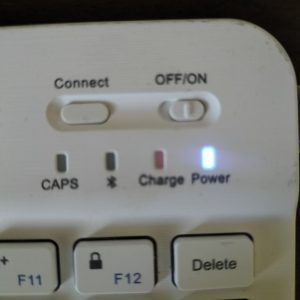 MIni Tastiera Bluetooth 3.0 Italiana Ricaricabile Tablet Smartphone Pc Notebook