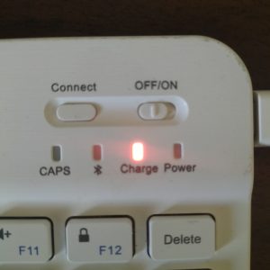 MIni Tastiera Bluetooth 3.0 Italiana Ricaricabile Tablet Smartphone Pc Notebook